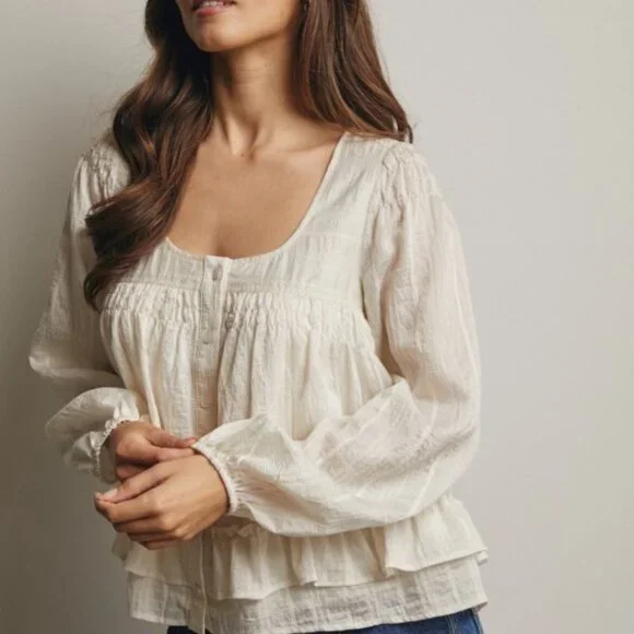 Ruffle Hem Peasant Blouse in Ecru - Picture 3 of 16